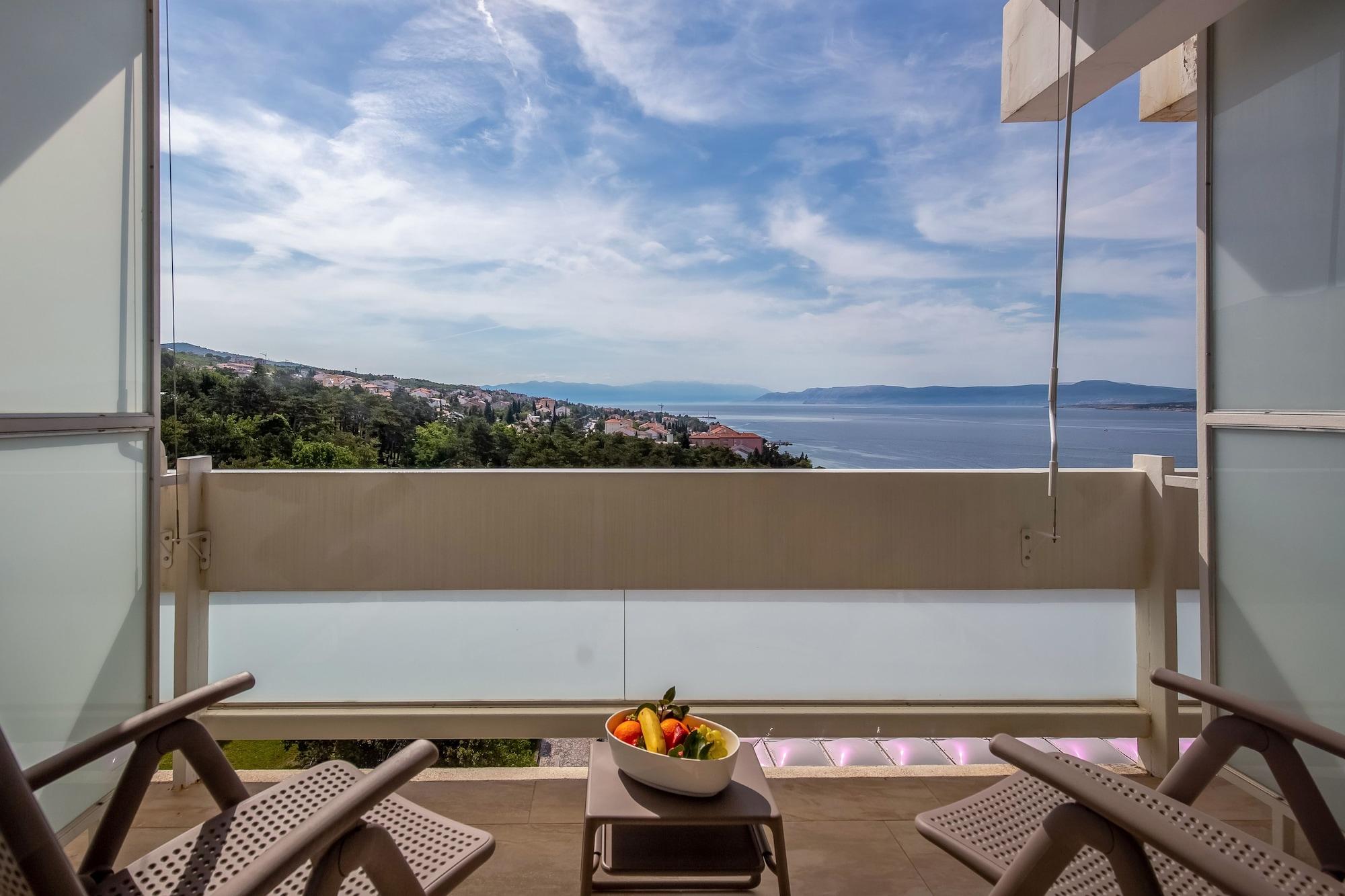 Hotel Omorika Crikvenica Exterior photo
